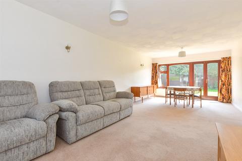 Grange Avenue, Wickford SS12 4 bed detached house for sale