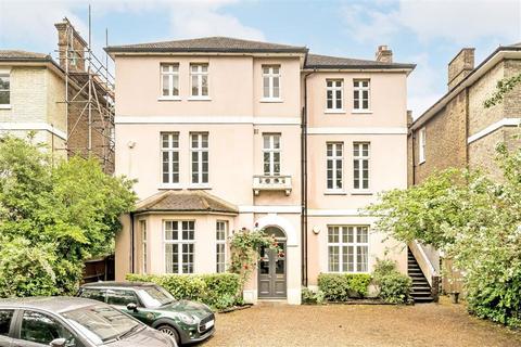 St. Johns Park, London SE3 2 bed flat for sale