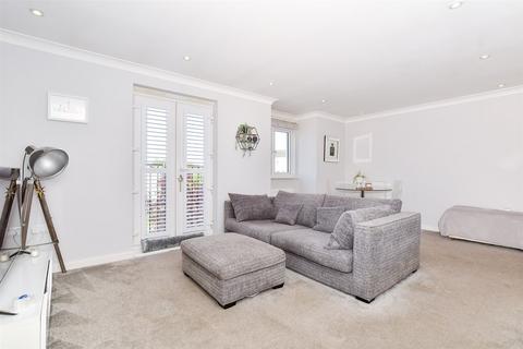Sherwood Avenue, Aylesford ME20 2 bed apartment for sale
