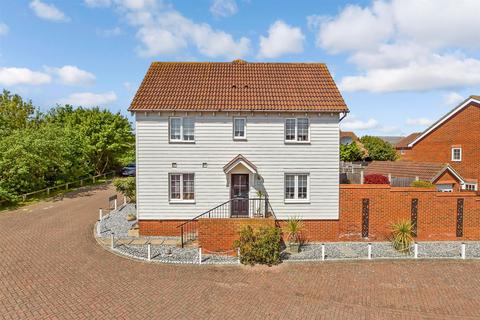 Holly Drive, Sheerness ME12 3 bed semi