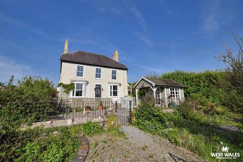 Pontgarreg, Llangrannog, Llandysul 6 bed detached house for sale