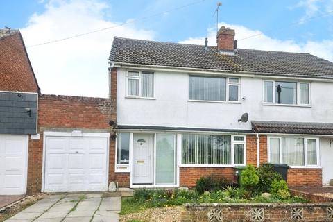 Spur Way, Swindon, Wiltshire 3 bed semi