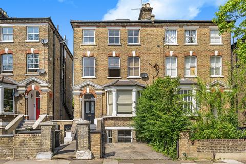 Hartham Road, Islington, London 2 bed flat for sale
