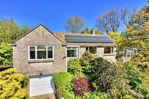 Netherbury 2 bed detached bungalow for sale