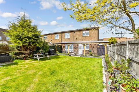 Harris Close, Crawley RH11 3 bed semi