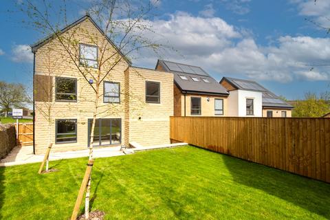 Bocking Hill, Stocksbridge S36 4 bed detached house for sale
