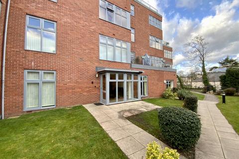 Avenue Road, Leamington Spa 2 bed apartment for sale