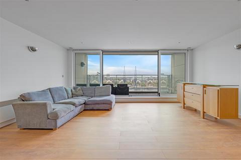 Capital East, Royal Victoria Dock, E16 2 bed flat for sale