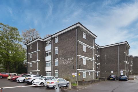 New Dover Road, Canterbury, Kent, CT1 2 bed flat for sale