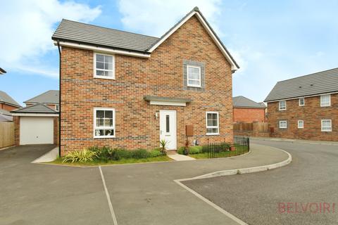 Slingsby Drive, Newark, Fernwood, NG24 4 bed detached house for sale