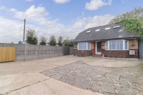 Canterbury Road, Birchington, CT7 5 bed detached house for sale