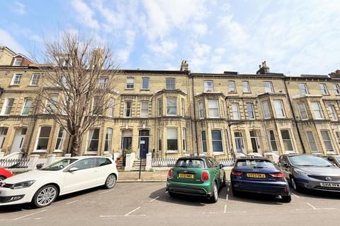 Tisbury Road, Hove 3 bed apartment for sale