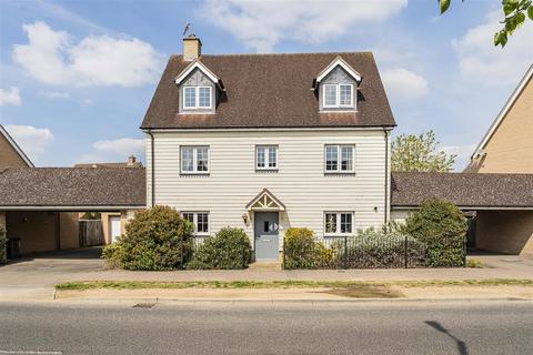 Walson Way, Stansted CM24 5 bed detached house for sale