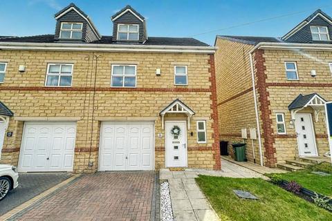 Hawthorn Way, Pontefract WF8 3 bed semi