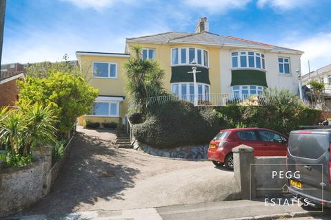 5 bedroom semi-detached house for sale
