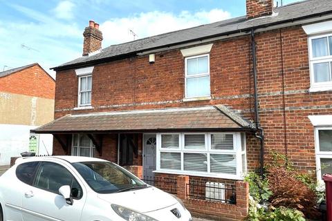 10 Mill RoadCavershamReadingBerkshire 3 bed terraced house for sale