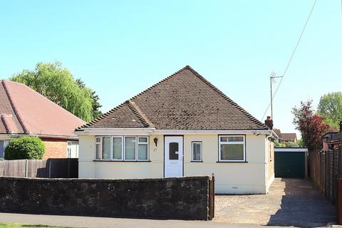 Southwood Road, FARNBOROUGH GU14 3 bed bungalow for sale