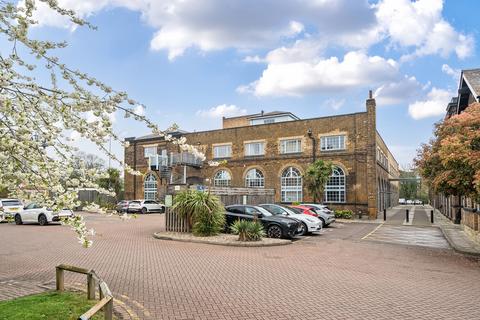 The Railstore, Gidea Park RM2 2 bed apartment for sale