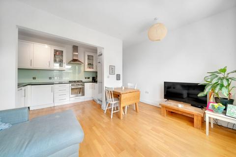 Hillmarton Road, London N7 2 bed apartment for sale