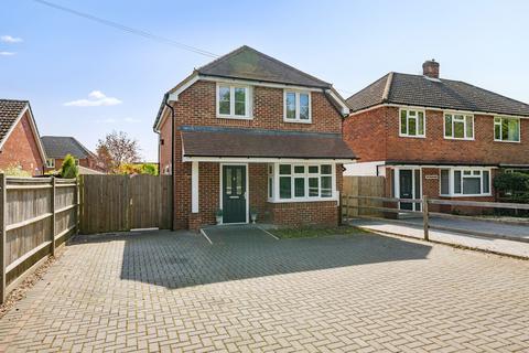 Segensworth Road, Fareham, Hampshire... 3 bed detached house for sale