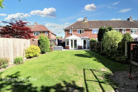 St Johns Close, Northwich 3 bed end of terrace house for sale
