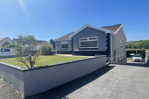 Cae Gwyn Terrace, Drefach, Llanelli 4 bed detached house for sale
