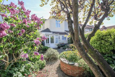 Totterdown Road*South Ward*3 Bedrooms* 3 bed semi