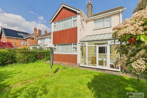 Abbotsbury Road, Newton Abbot 2 bed ground floor flat for sale