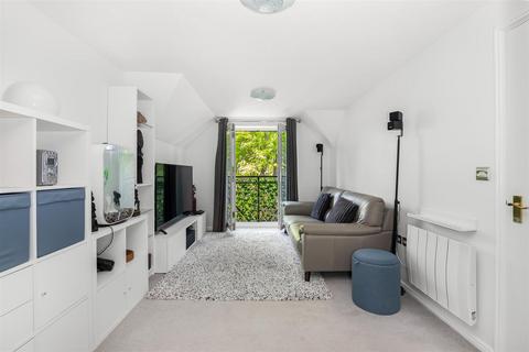 234 Pampisford Road, South Croydon CR2 2 bed apartment for sale