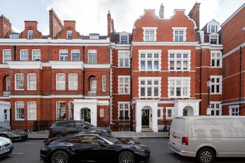 Evelyn Gardens, London, SW7 3 bed flat for sale