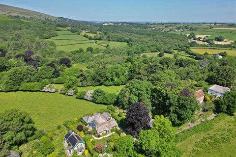 Throwleigh, Okehampton, Devon, EX20 2 bed detached house for sale