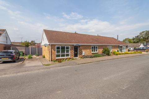 Firebrass Lane, Sutton Heath, IP12 3TS 2 bed semi