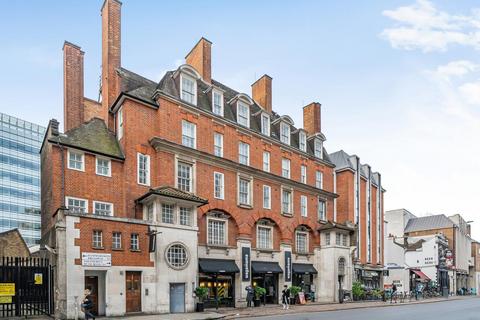 Shepherds Bush Road, Hammersmith... 3 bed flat for sale