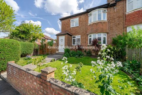 Sydney Road, Muswell Hill, London, N10 2 bed flat for sale