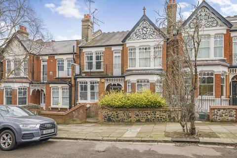 Donovan Avenue, Muswell Hill, London... 2 bed flat for sale