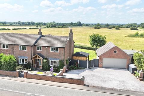 Broad Lane, Stapeley, CW5 4 bed character property for sale