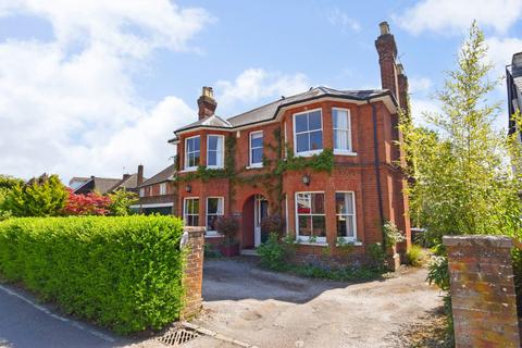 Lincoln Hatch Lane, Burnham... 4 bed detached house for sale