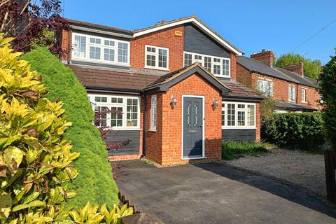 Chalkshire Road, Aylesbury HP17 3 bed detached house for sale