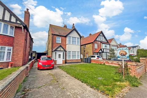 Westbrook Avenue, Margate CT9 4 bed detached house for sale