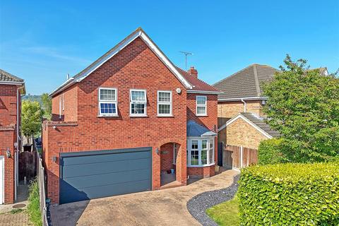 Hardys Way, Canvey Island SS8 5 bed detached house for sale