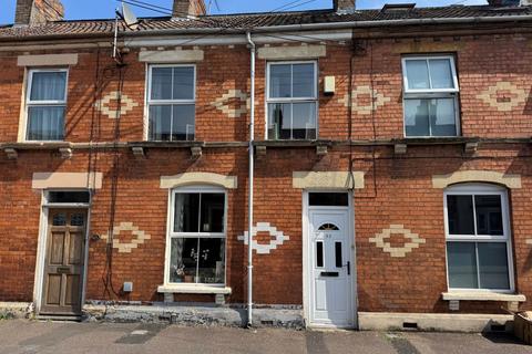 Albermarle Road, Taunton TA1 2 bed terraced house for sale