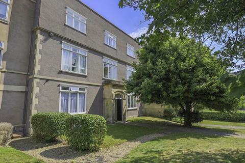 Royal Crescent, Great First Time... 2 bed flat for sale