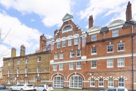 Renfrew Road, London SE11 1 bed flat for sale