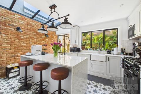 Gensing Road, St. Leonards