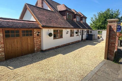 Westwood Row, Tilehurst, Reading... 4 bed detached house for sale