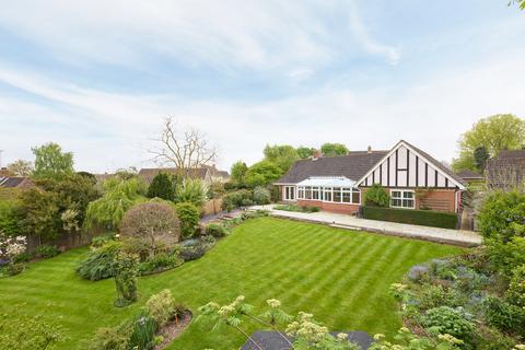 Fox Green, Newmarket CB8 4 bed detached house for sale