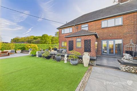 4 bedroom semi-detached house for sale