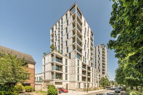 Downs Road, London E5 2 bed flat for sale