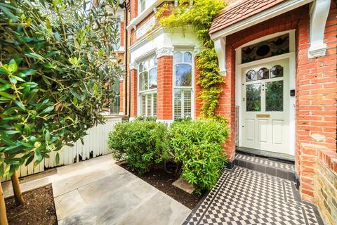Kempe Road, London NW6 4 bed terraced house for sale
