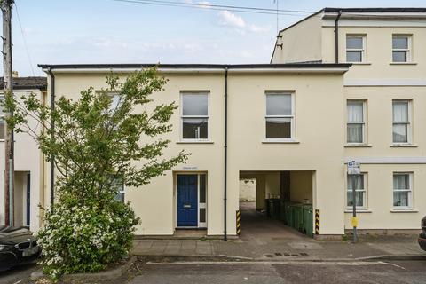 Park Street, Gloucestershire GL50 1 bed apartment for sale